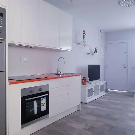 Carihuela Los Nidos Sun&beach Торремолінос