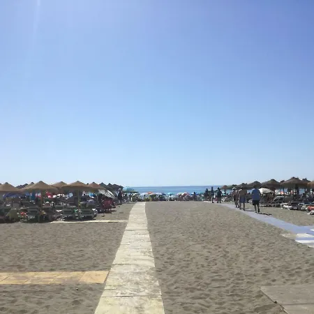 Carihuela Los Nidos Sun&beach Апартаменты Торремолинос