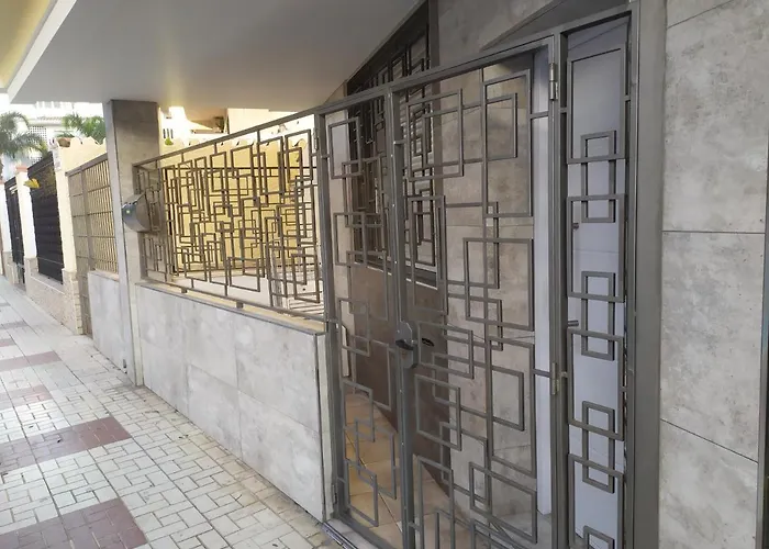 Carihuela Los Nidos Sun&beach Апартаменты *