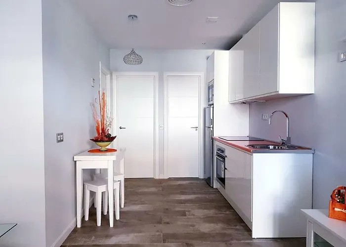 Carihuela Los Nidos Sun&beach Торремолинос