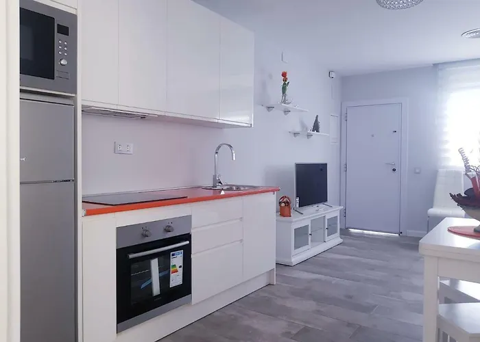 Carihuela Los Nidos Sun&beach Торремолинос